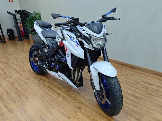 SUZUKI GSX-S750A SUZUKI GSX-S750A